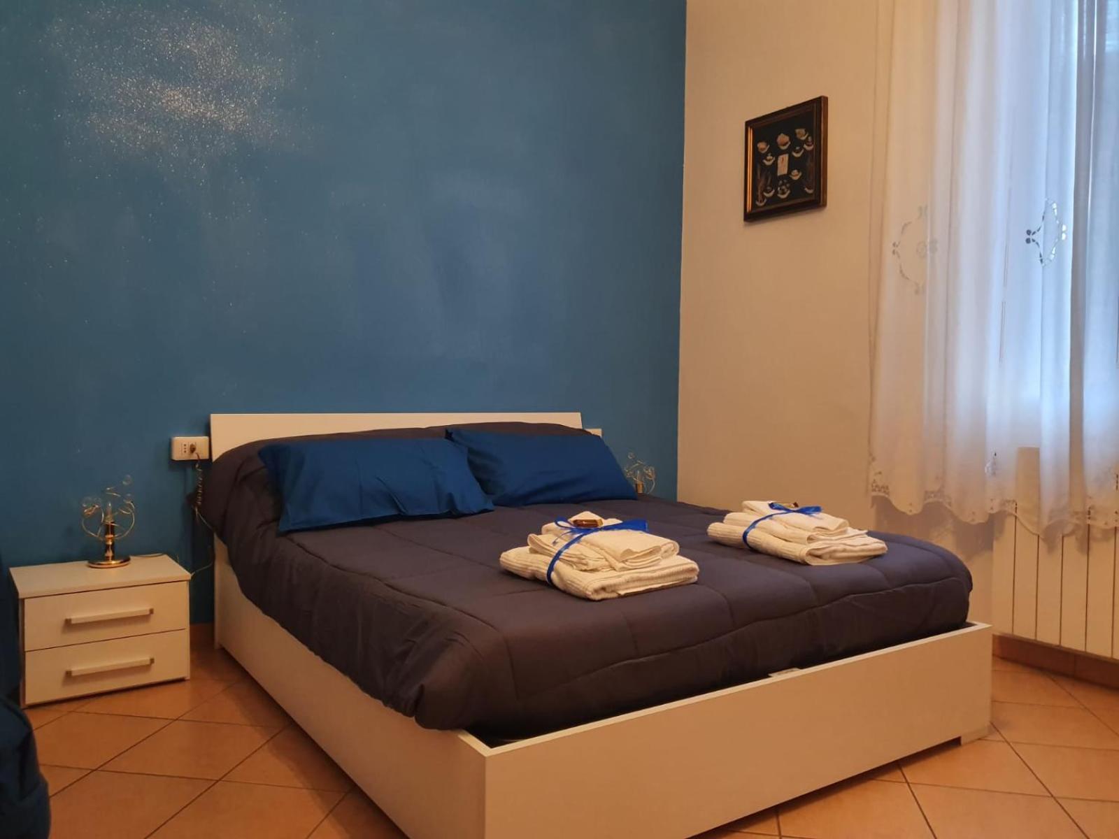 Liluna Bologna Cameră foto
